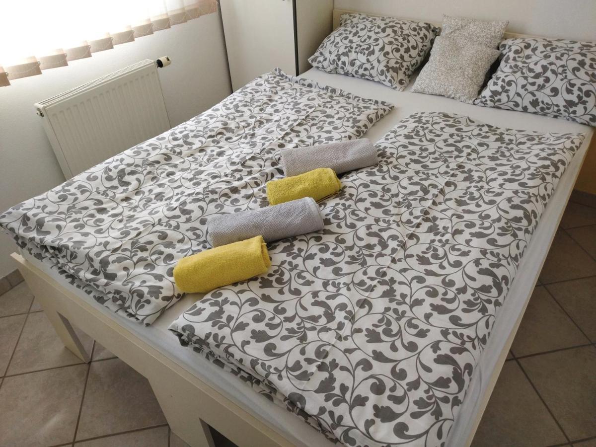 Apartma Peter1A Бегунье-на-Гореньскем Экстерьер фото