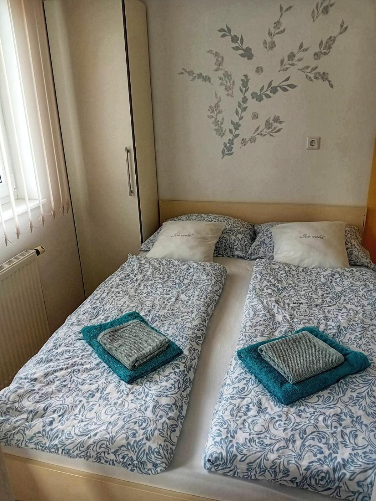 Apartma Peter1A Бегунье-на-Гореньскем Экстерьер фото
